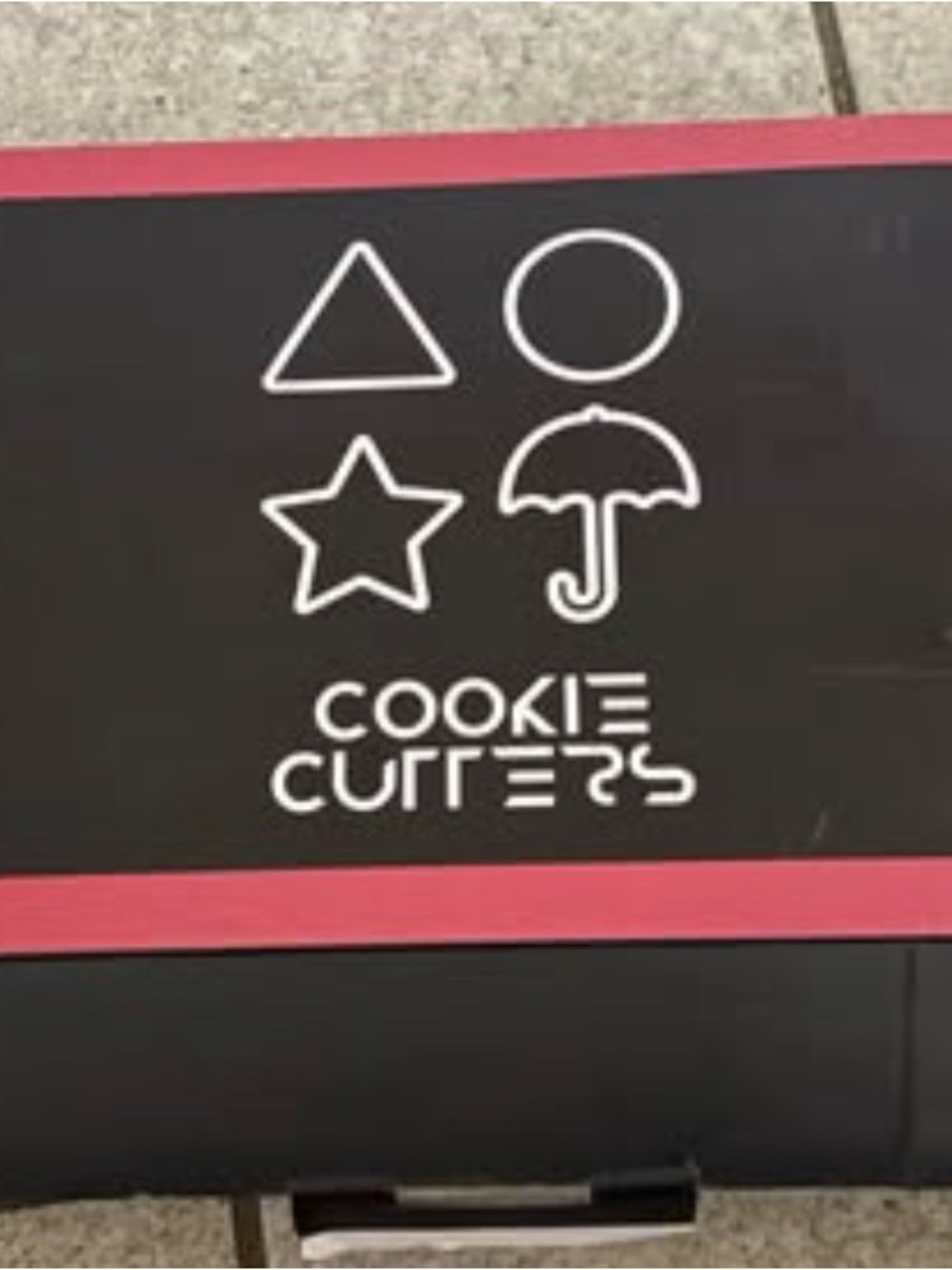 Squid games cookie cutters make the show sugar candy kit